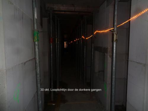 30 oktober 2018: looplichtlijn door de donkere gangen